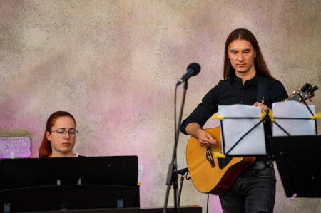 Alenfra_Koncert_Jure-Pockaj__Z6A7514_splet