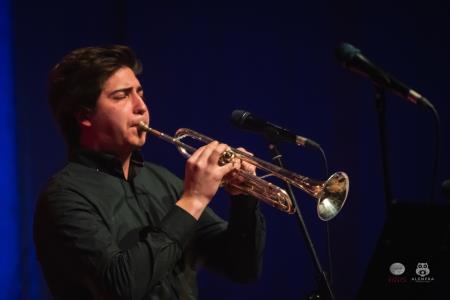 Koncert-Pockaj_2022-03-19_Alenfra__DSC2322_manjse-logo