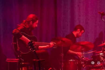 Koncert-Pockaj_2022-03-19_Alenfra__DSC2359_manjse-logo