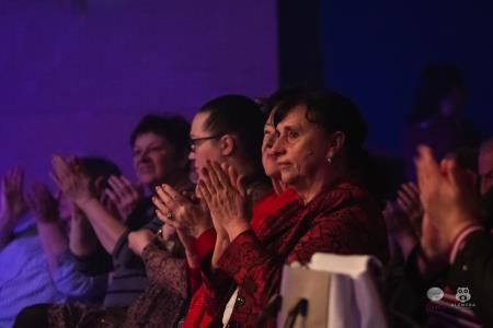 Koncert-Pockaj_2022-03-19_Alenfra__DSC2386_manjse-logo