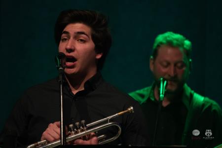 Koncert-Pockaj_2022-03-19_Alenfra__DSC2739_manjse-logo