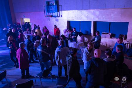 Koncert-Pockaj_2022-03-19_Alenfra__Z6A7966_manjse-logo