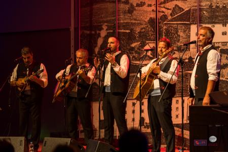 Pivovarstvo-pet_BeGR8-media__6AF0098_logotip