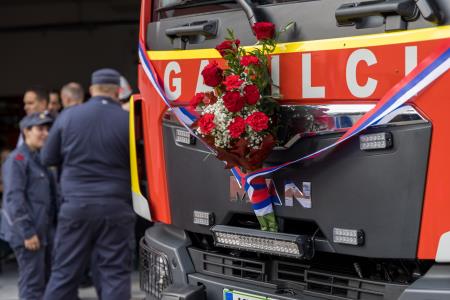 BeGR8-media__5AF2363_vecje