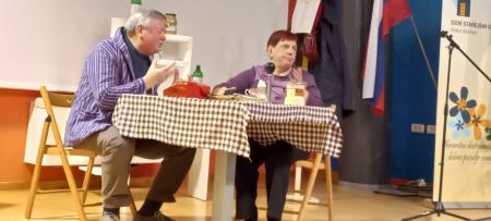 Hujsanje-po-domace...