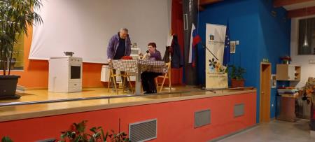 Hujsanje-po-domace-in-tezave-s-psi