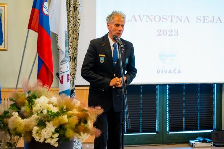 O-Divaca_SSeja_BeGR8-Media__7IV0920_manjse