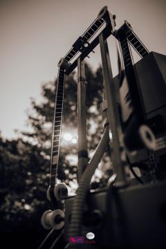 O-Divaca_Poklon-2023_BeGR8-Media__7IV1382_vecje_logo-2