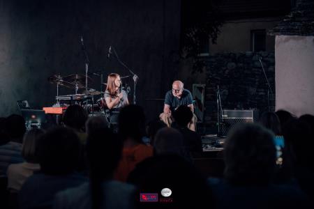 O-Divaca_Poklon-2023_BeGR8-Media__7IV1395_vecje_logo