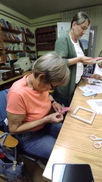 Delavnica ročnega tkanja v KS Senožeče