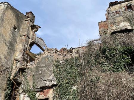 Stara mitnica pred posegom, feb./mar. 2024