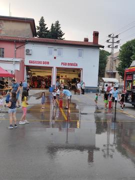 449723532_389344284155707_1669705401528785539_n