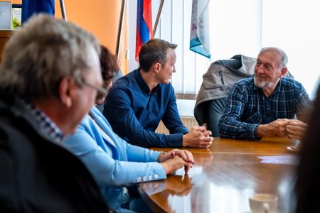 TM_2024-09-19__7RV8476