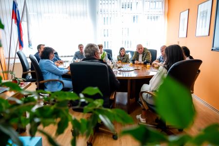 TM_2024-09-19__7RV8523