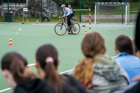 TM_2024-09-20__7RV8843