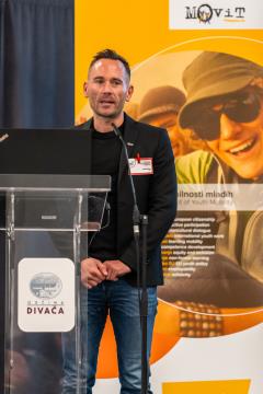 Movit-Famlje_2024-11-19__A676987_BeGR8-media