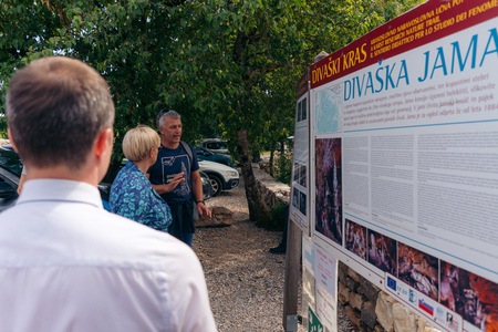 Otvoritev_Divaska-jama__A673645_BeGR8-Media_manjse