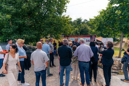 Otvoritev_Divaska-jama__A673646_BeGR8-Media_manjse