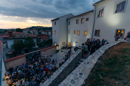 Otvorietv-Mitnice__A675293_BeGR8-Media_manjse