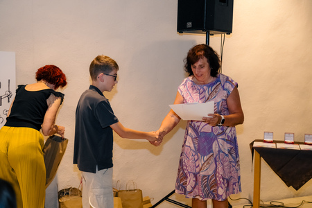 Sprejem-Ucencev__7RV4702_BeGR8-Media_manjse
