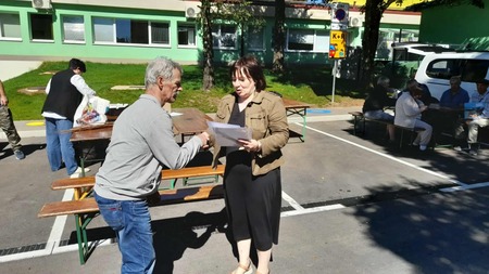 dcf48fd7-7c88-43ea-bb6f-d3a1f09584fc