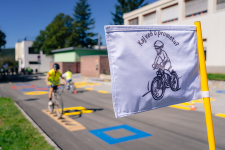 ETM_2025-09-18__7RV9092_BeGR8-Media_Manjse