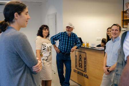 ETM_2025-09-18__7RV8913_BeGR8-Media_Manjse