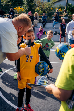 ETM-2025-09-27__7RV2842_BeGR8-Media_Manjse