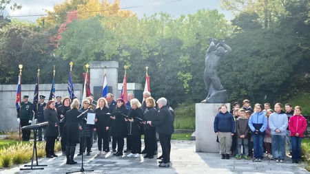 9acb1ec7-c8c8-45bf-adf0-e3b8ff5d5964