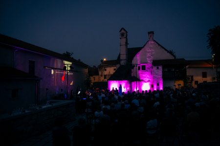 O-Divaca_Koncert__7RV5960_Foto-BeGR8-Media_Manjse