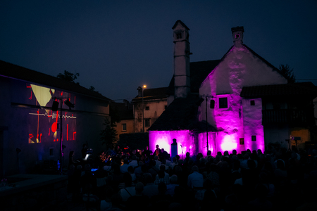 O-Divaca_Koncert__7RV5961_Foto-BeGR8-Media_Manjse