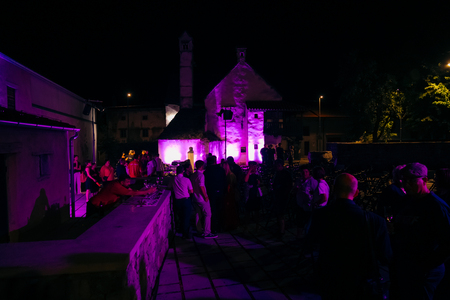 O-Divaca_Koncert__7RV6085_Foto-BeGR8-Media_Manjse