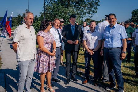 O-Divaca_Dan-prej__7RV6160_Foto-BeGR8-Media_Manjse